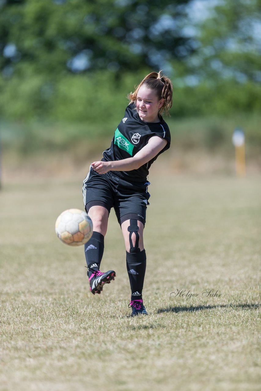 Bild 190 - wBJ TuRa Meldorf/Buesum - JFV Luebeck : Ergebnis: 1:0